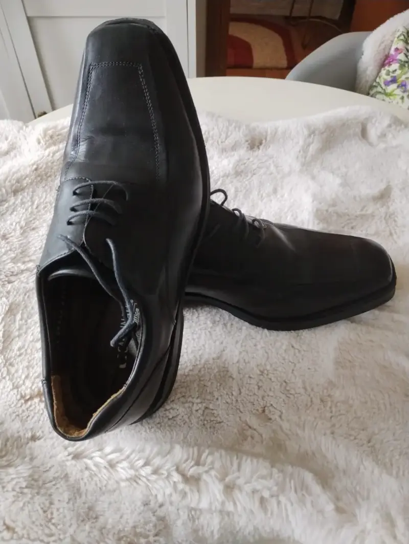 Zapatos de vestir negros de cuero para hombre
