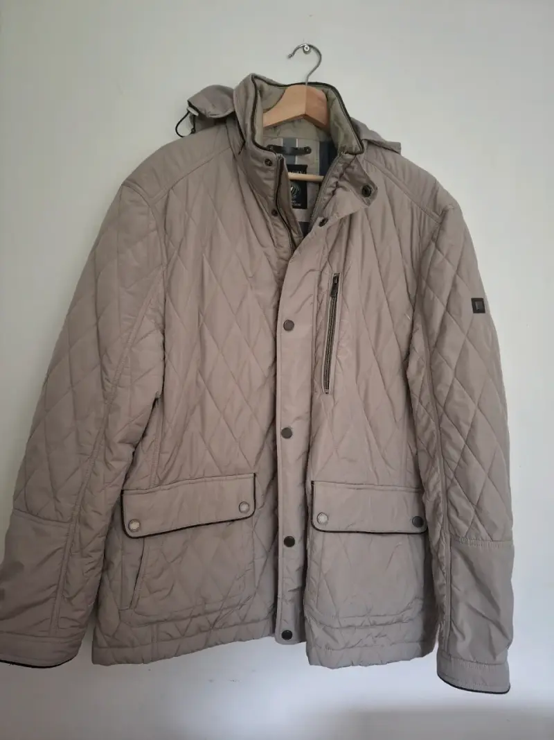 Chaqueta acolchada beige para hombre - 2