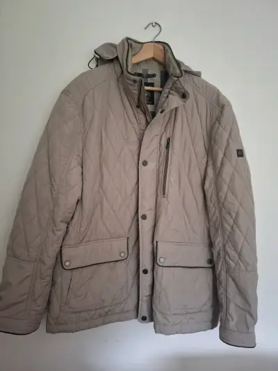 Chaqueta acolchada beige para hombre - miniatura 2