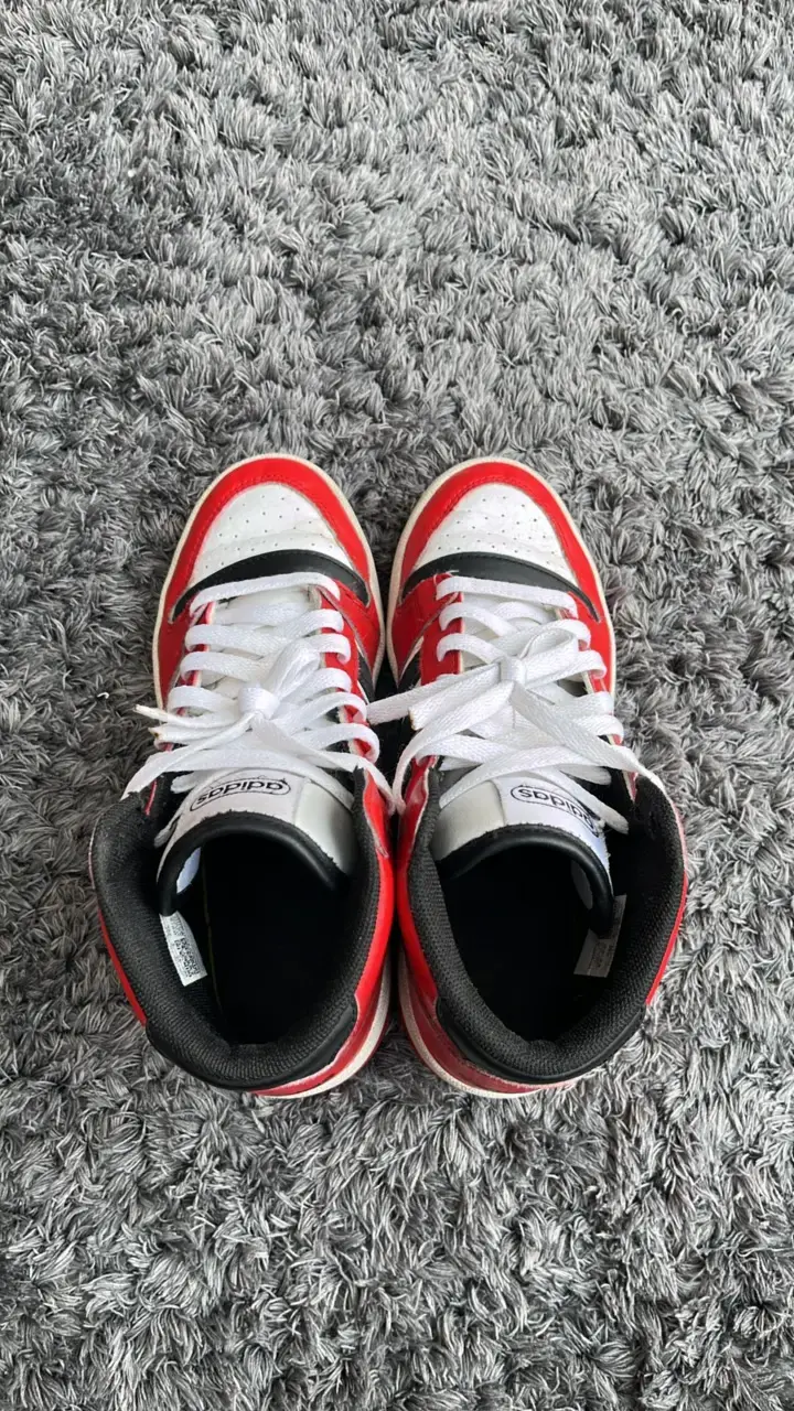 Zapatillas Adidas Para Basquet Talla 36,5/22.5CM - 3