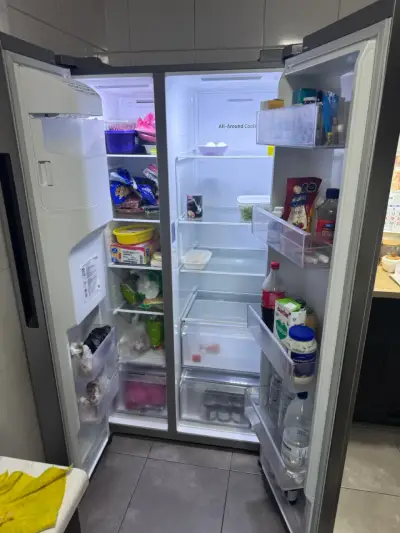Refrigerador Samsung Side by Side con Dispensador - miniatura 2
