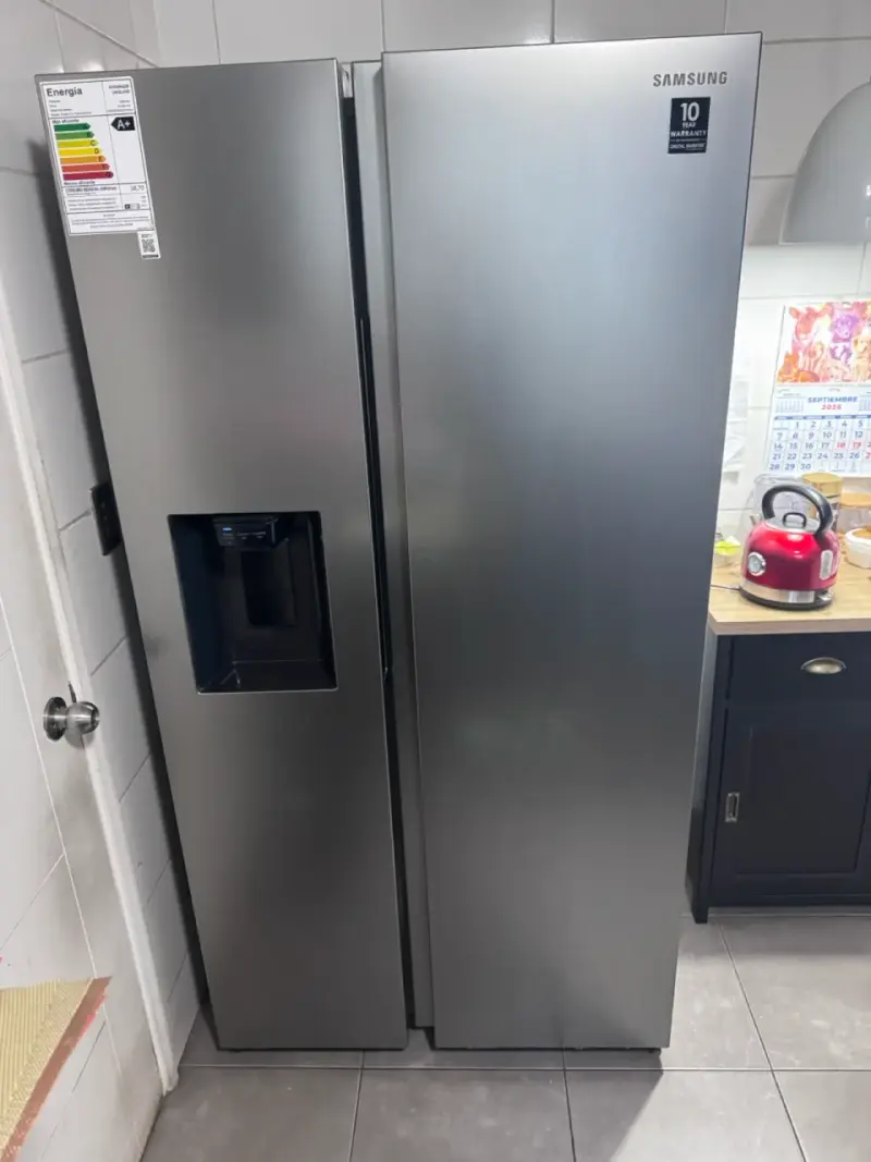 Refrigerador Samsung Side by Side con Dispensador - 4