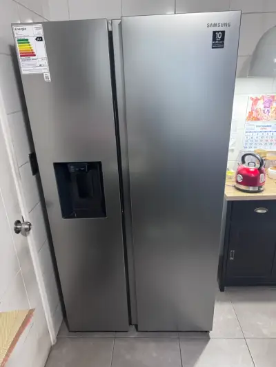 Refrigerador Samsung Side by Side con Dispensador - miniatura 4