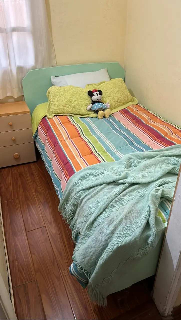 Cama de madera antigua - 6