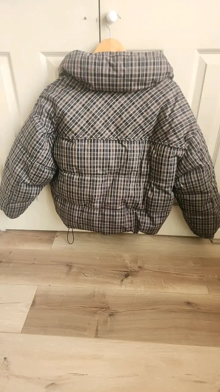 Chaqueta acolchada a cuadros Zara para mujer - 3
