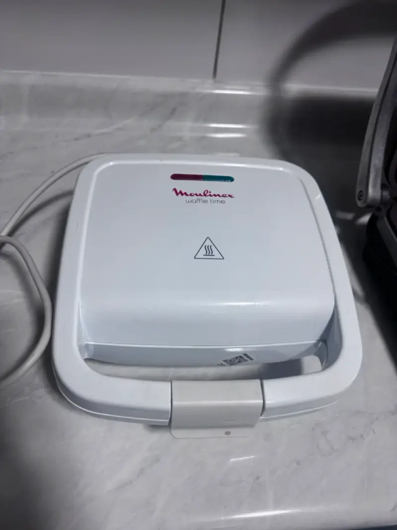 Wafflera Moulinex Waffle Time en buen estado - 5