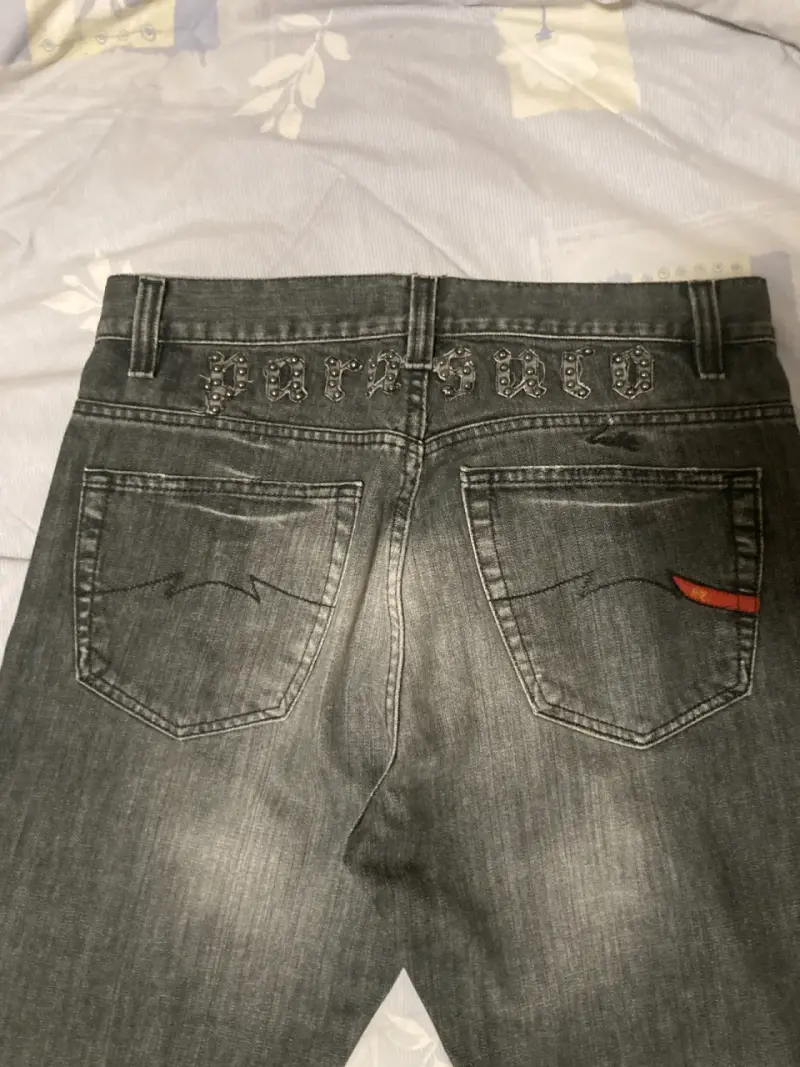 Jeans Parasuco gris oscuro con detalles - 1