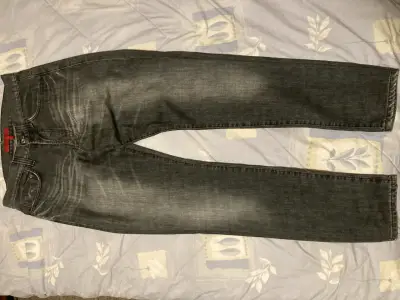 Jeans Parasuco gris oscuro con detalles - miniatura 3