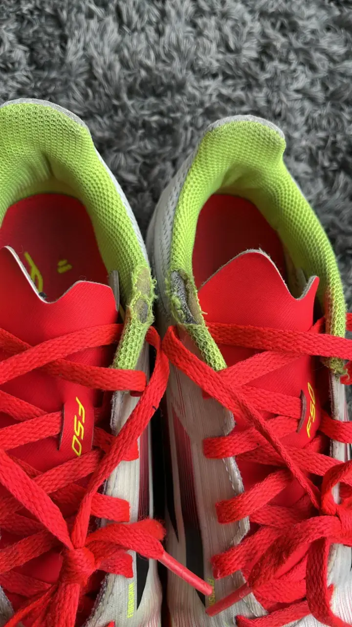 F50 League Tf Jr Talla 37,5/23,5CM - 6