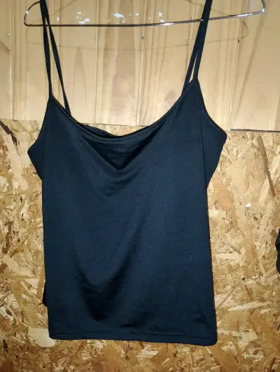 Polera negra de tirantes para mujer - miniatura 1