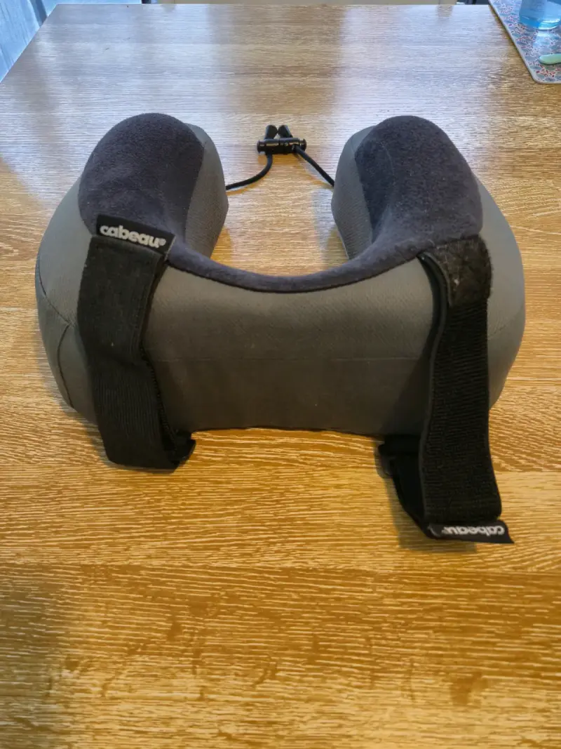 Almohada de Viaje Cabeau Evolution Negra - 3