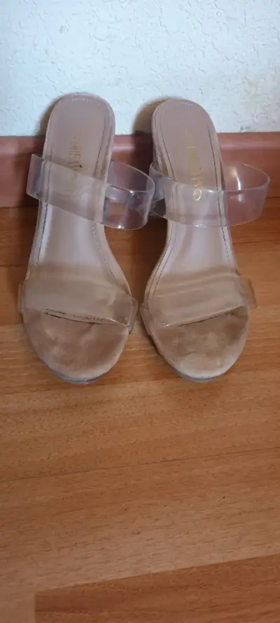 Sandalias transparentes de tacón alto para mujer - miniatura 1