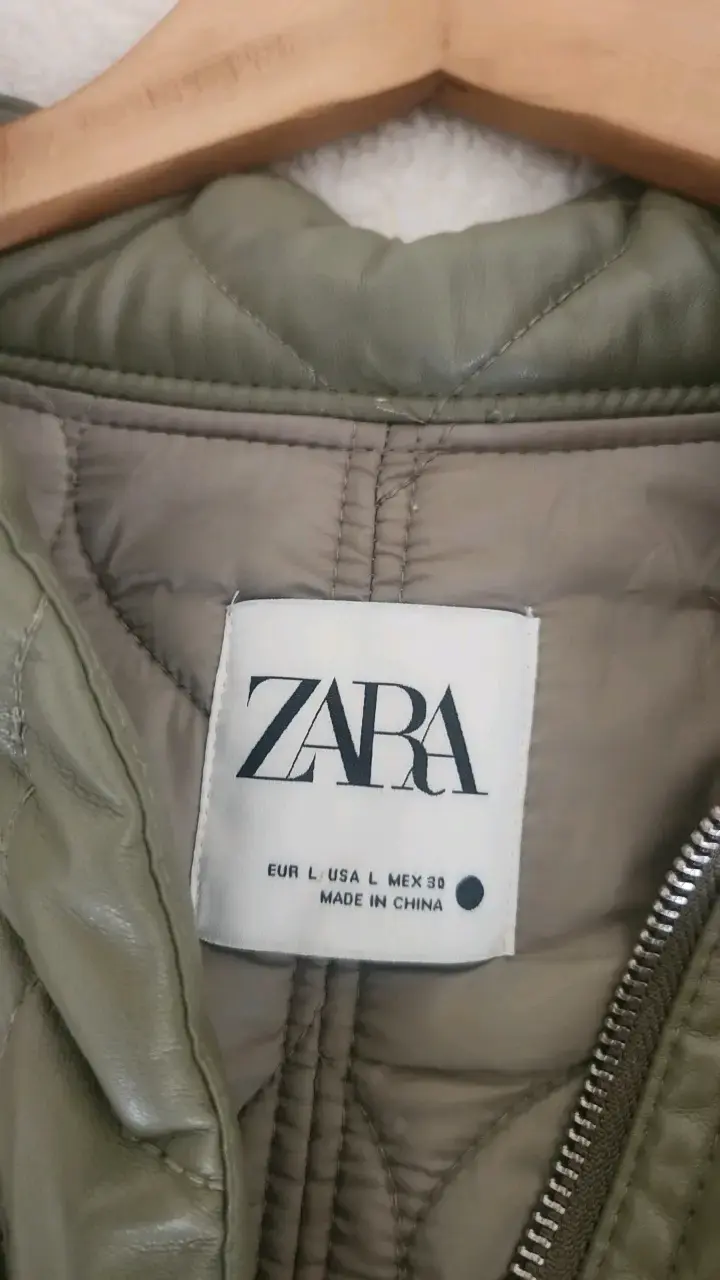 Chaqueta acolchada verde Zara para mujer - 3
