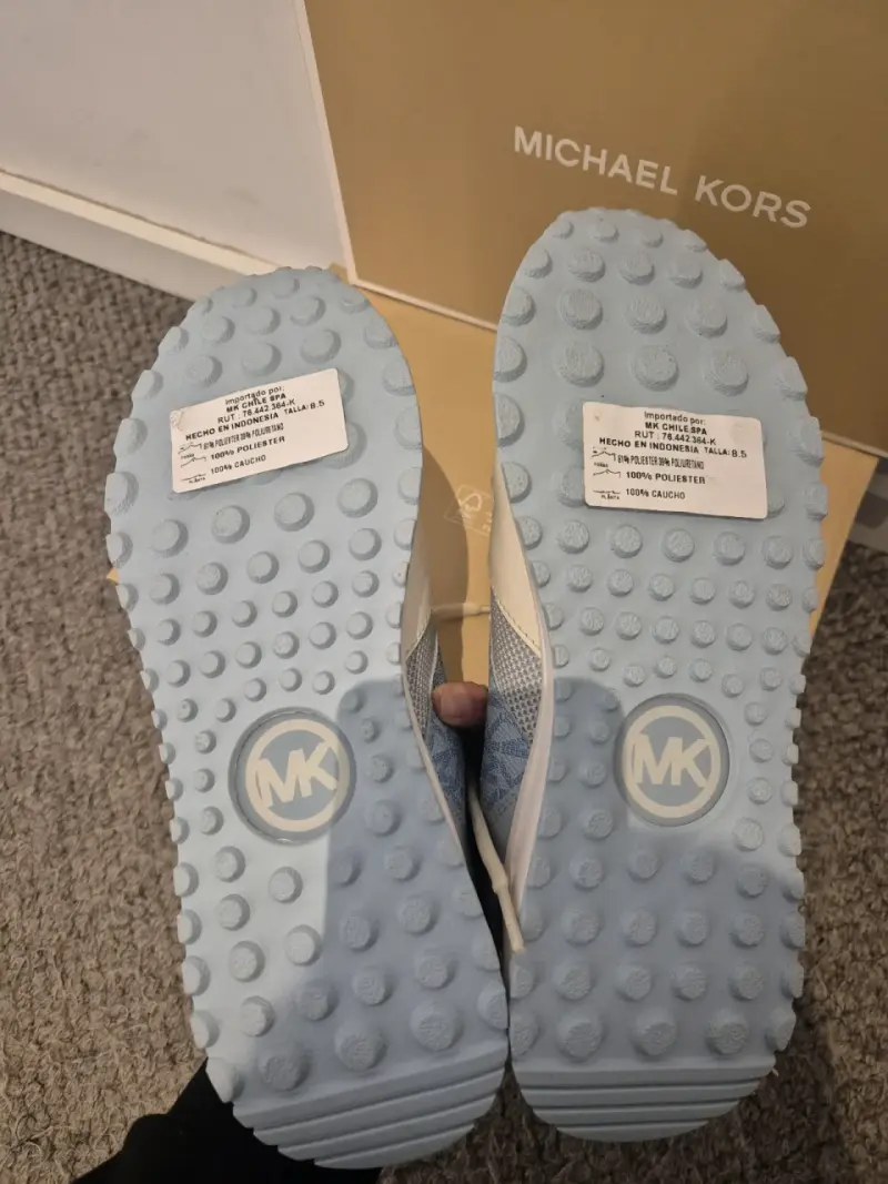 Zapatillas deportivas Michael Kors blancas y celestes - 5