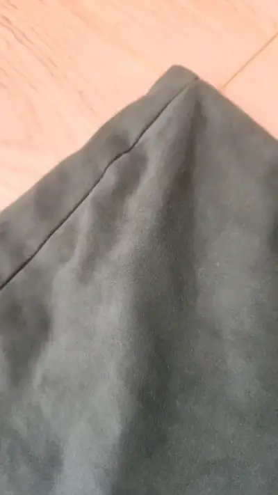 Falda corta verde con botones Zara - miniatura 4