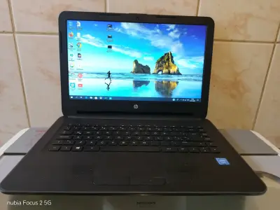 Notebook HP 240 G5 en buen estado - miniatura 4