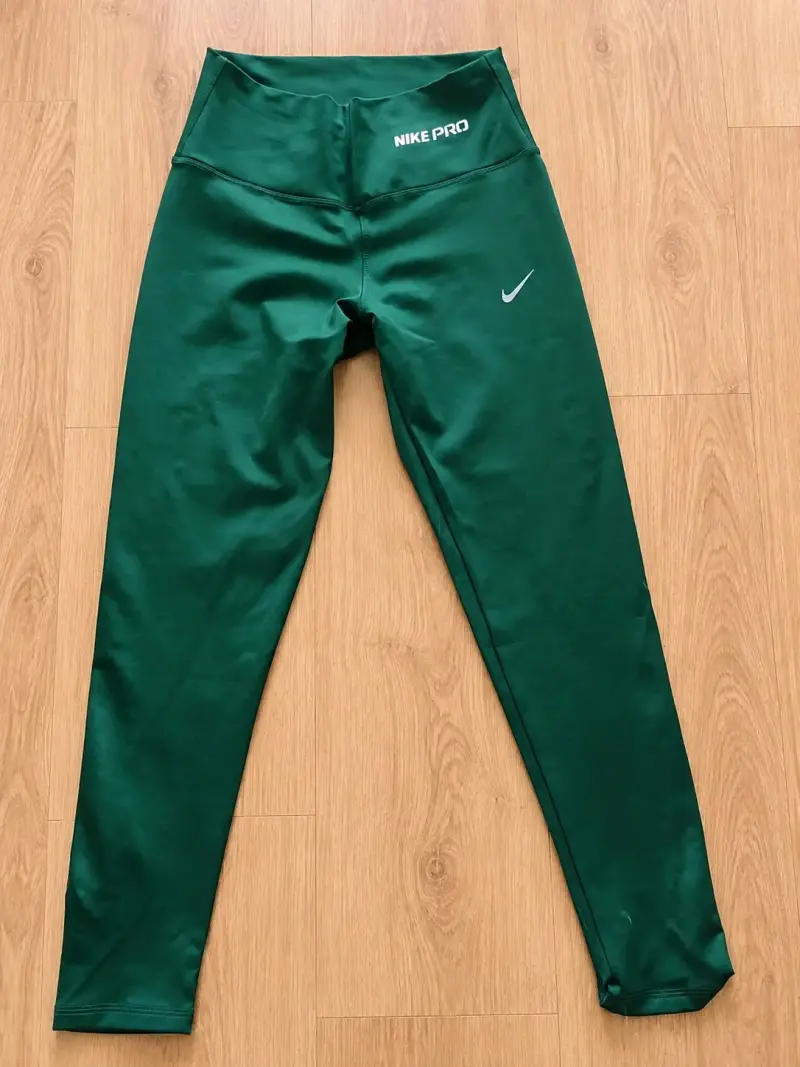 Leggings deportivos Nike Pro verdes para mujer