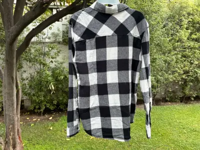 Camisa niño a cuadros talla 16 marca Urb - miniatura 2