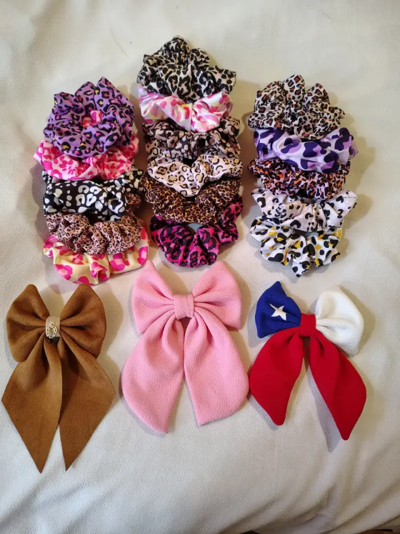 Scrunchies y Lazos de Tela Estampados