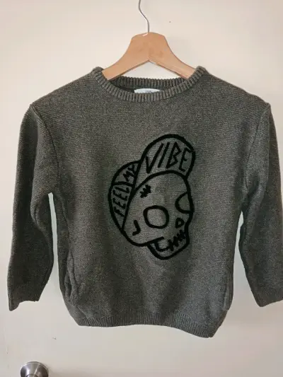 Suéter gris con diseño de calavera para niños Zara - miniatura 1