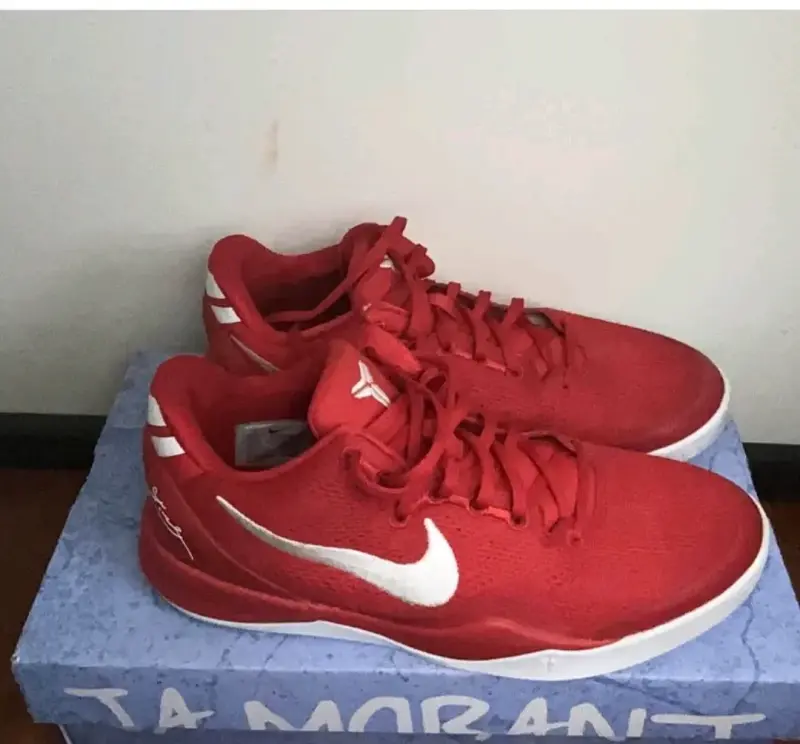 Zapatillas deportivas rojas Nike Kobe