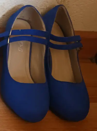 Zapatos de tacón azul con correas dobles - miniatura 1