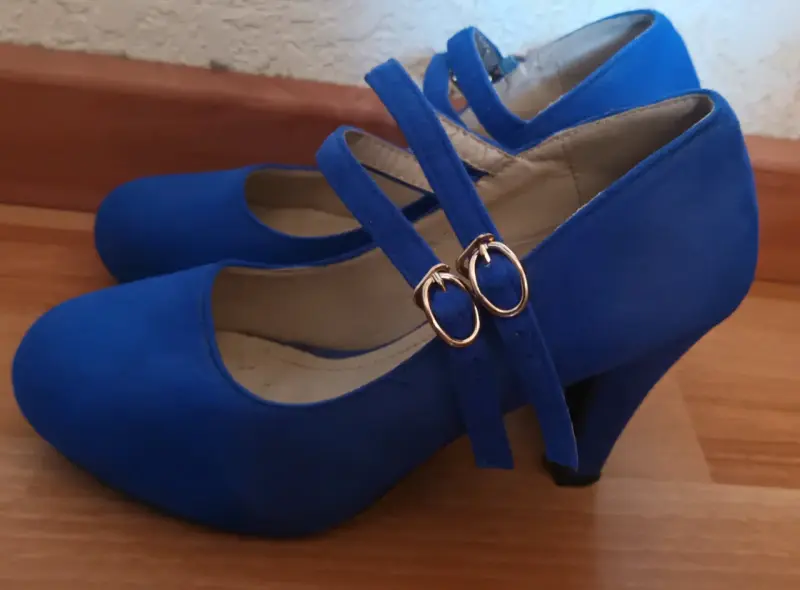 Zapatos de tacón azul con correas dobles - 2