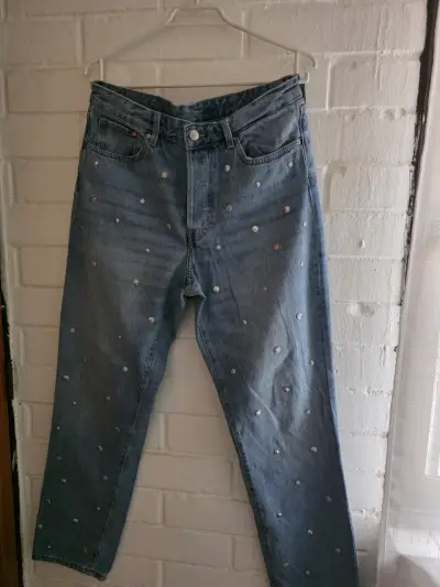 Jeans de mezclilla con tachas - miniatura 1