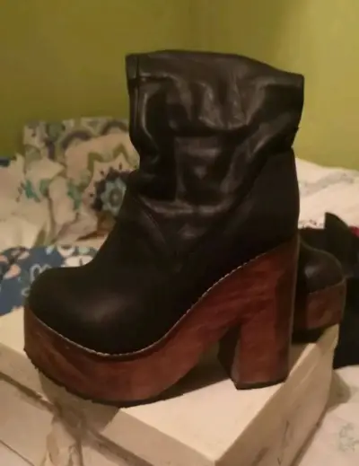 Botines de cuero negro con plataforma alta - miniatura 1