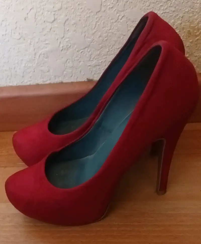 Zapatos de tacón alto rojos para mujer - 1