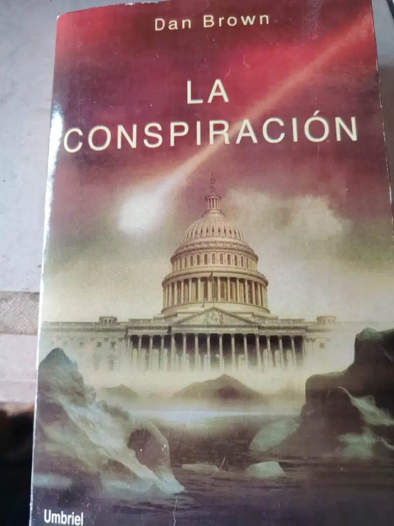 Libro 'La Conspiración' de Dan Brown - 1