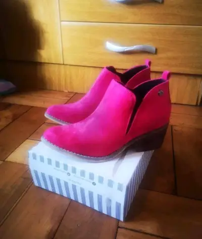 Botines de gamuza rosa con tacón medio - miniatura 3