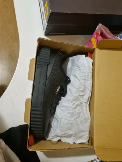 Zapatillas negras puma para mujer - miniatura 2