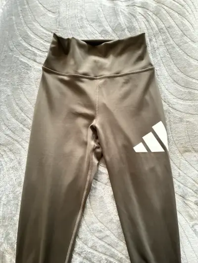 Leggings deportivos verde olivo para mujer mujer - miniatura 2