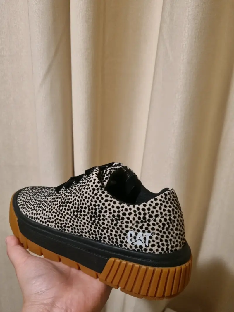 Zapatillas CAT con diseño animal print y suela gruesa - 1