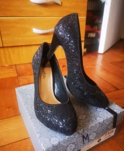 Tacones negros con brillo Alquimia - miniatura 3