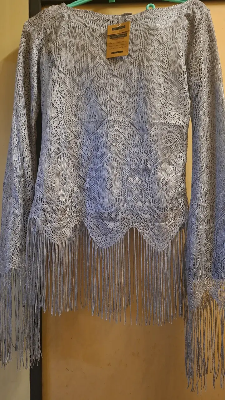 Blusa de encaje gris con flecos talla L - 3