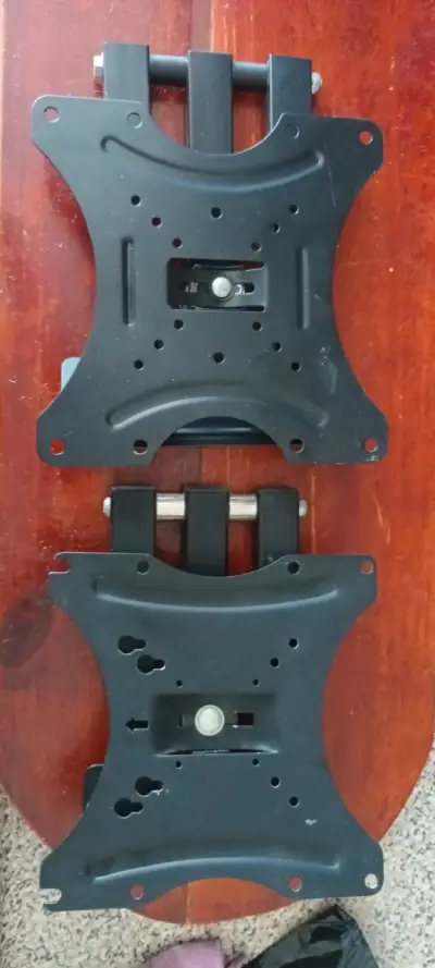Soporte de pared para TV ajustable - miniatura 1