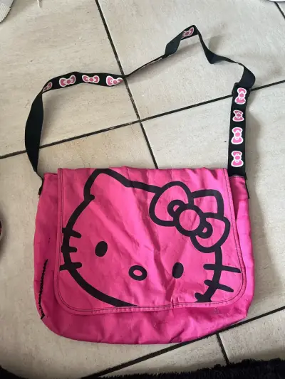 Bolso bandolera Hello Kitty Original - miniatura 1