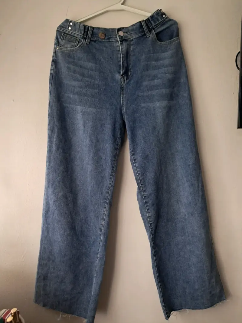 Jeans de mezclilla azul para mujer