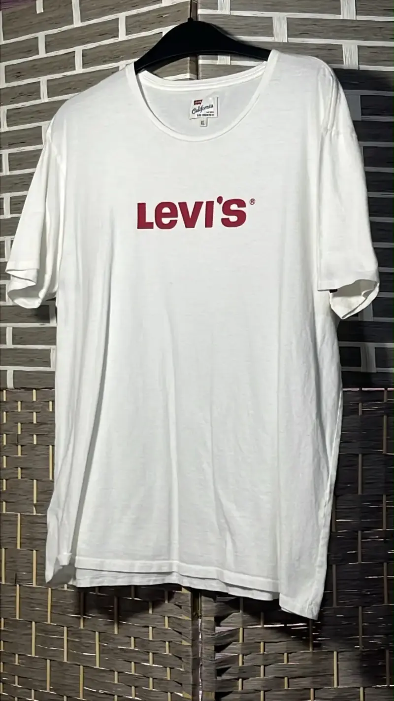Polera blanca Levi's para hombre talla XL