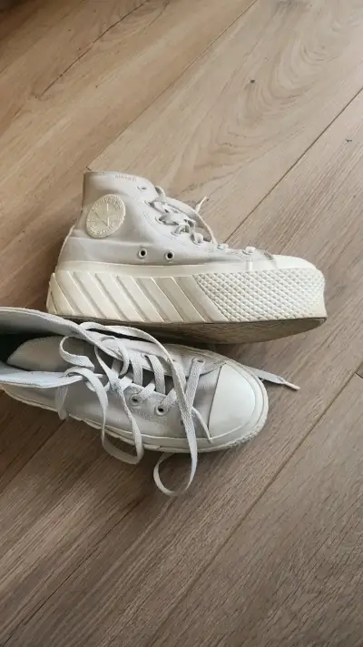 Zapatillas Converse mujer con plataforma - miniatura 1