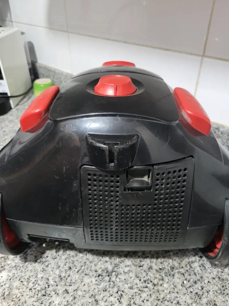 Aspiradora Black & Decker con accesorios - 2
