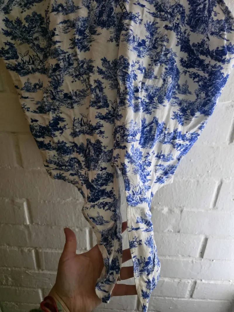 Blusa de mujer estampado azul y blanco - 2
