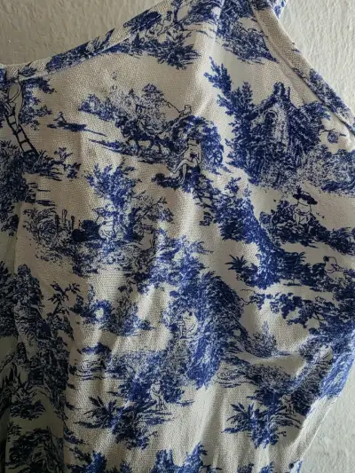 Blusa de mujer estampado azul y blanco - miniatura 3