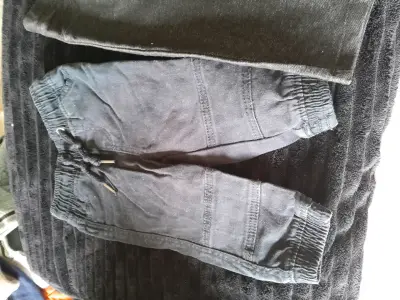 Lote de pantalones para niños en varios colores - miniatura 4