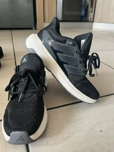 Zapatillas deportivas negras Adidas para hombre - miniatura 1
