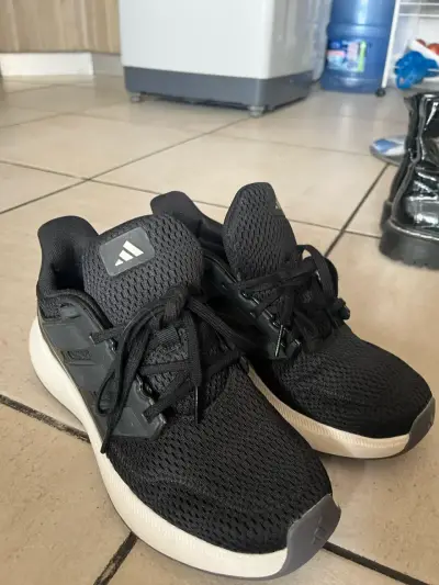 Zapatillas deportivas negras Adidas para hombre - miniatura 3