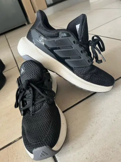Zapatillas deportivas negras Adidas para hombre - miniatura 4