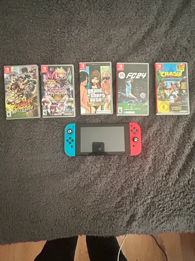 Consola Nintendo Switch con juegos incluidos